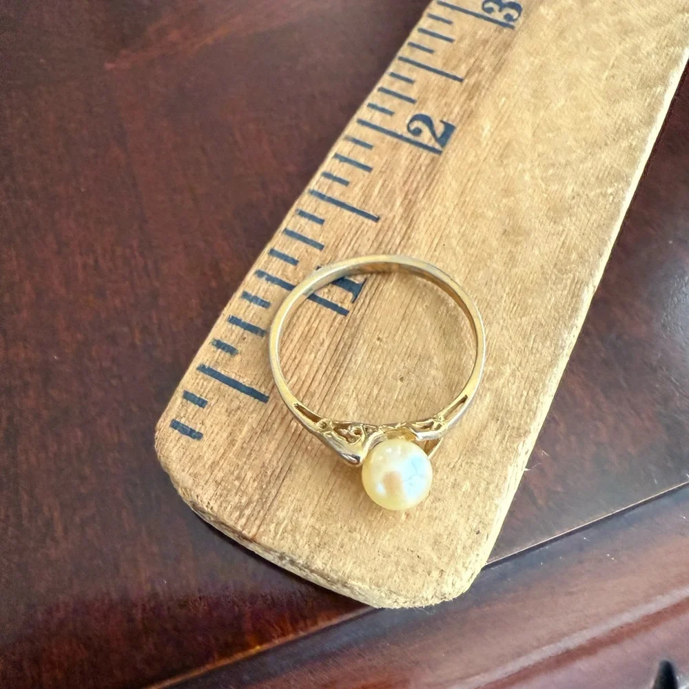 Vintage Faux Pearl Ring Size 9.5 - Picture 2 of 3